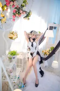 Coser Dong Ma Lu Sha Transforms into Azur Lane's Formidable: A Stunning Bridal Cosplay (16P)-2