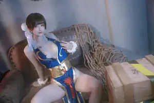 Coser Lu Ba Sui: Chun-Li's Alluring Combat Training Guide-36