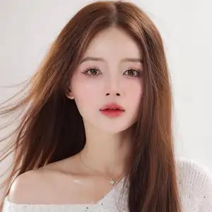 Hot Girl Le Ly Lan Huong: Pristine Beauty Captivates Social Media-0