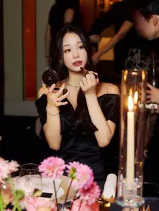 Lee Joo Young: Captivating Beauty and Aura of Korea's Chaebol Heiress, a Symbol of Elite Fashion.-1