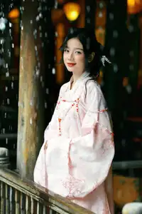 VGU No.165: Discover the Grace of Asian Hanfu Beauty Amidst a Romantic Garden Scene.-1