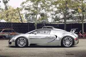Close-up of the Ultra-Rare Bugatti Veyron Pur Sang #01: A $2.1M Limited Edition Hypercar with its Unique Speed Key-3