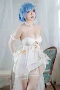 Coser Ban Ban Zi: Azur Lane Chapayev in White Knight's Melody Dress - Enchanting Beauty-21