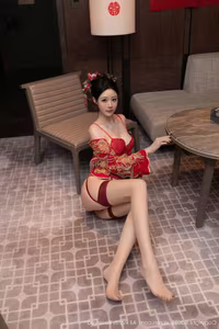 XiuRen No.10055: Xiao Dou Dou Dazzles in Traditional Red Wedding Dress, Capturing Asian Elegance.-8