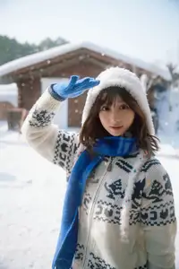 Cozy Winter Charm: Pao Pao Xiao Mie's Warmth Amidst the Snow Vol.8544-11