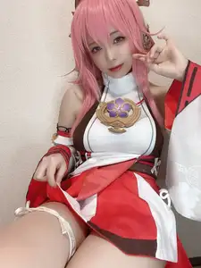 Coser Rizuna's Yae Miko Cosplay (91P) - Captivating Beauty from Genshin Impact-9