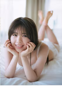 Ayame Tsutsui (Nogizaka46): Unveiling Serene Charm in 1st Photobook Kanjou no Sukima Part03-5