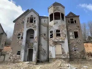 Mystery Resort: A Decade-Long Abandoned Villa Village, Haunting Scene-2