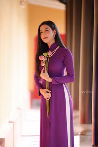 VGU No.71: Discover the Allure of Purple Ao Dai Lotus Flowers and Vietnamese Tradition.-8