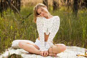 MetArt Valeria Mint Radiant: Natural Light in Beacon Of Light Part01 (49P)-7