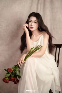 VGU No.64: Enchanting Vietnamese Beauty: A Glimpse of Grace and Red Roses-0