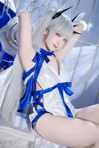 Stunning Cosplay: Feng Jiang Jiang V as Dreadnought Dress Character – A Captivating Transformation!-0