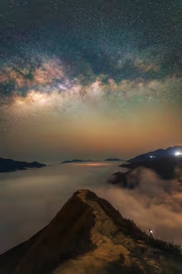 Ta Xua: Majestic Sunrise Over Sea of Clouds in Northwest Vietnam – A Photographer's Paradise-7