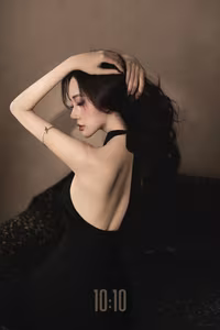 VGU No.28: Unveiling Glamour: A Vision of Elegance in a Timeless Black Dress.-0