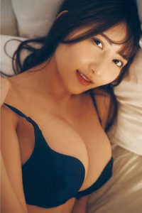 Tsuji Ririsa: Captivating Beauty in FLASH Digital Photo Book - She is Perfect Part 2-11