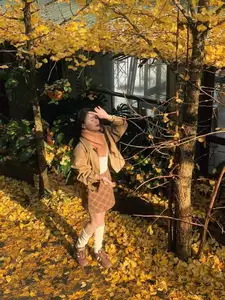 Sa Pa's Golden Ginkgo Season: A Romantic Mountain Escape for End-of-Year Check-ins-11