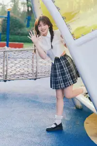 Pao Fu Xiao Fang's Radiant Youth: School Uniform at Dynamic Playground | YiTuYu Vol.8569-0
