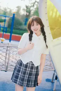 Pao Fu Xiao Fang's Radiant Youth: School Uniform at Dynamic Playground | YiTuYu Vol.8569-7