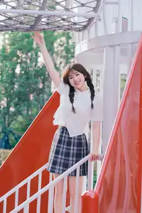 Pao Fu Xiao Fang's Radiant Youth: School Uniform at Dynamic Playground | YiTuYu Vol.8569-17