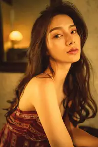 YiTuYu Vol. 8583: Shu Wen Tong Xue – Discover Her Captivating Beauty in Every Moment-1