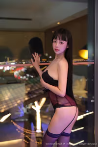 XiuRen No.10391 Tian Qi Qi: Captivating Allure in Seductive Purple Lingerie-5