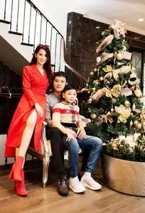 Lã Thanh Huyền & Kim Tuyến's Beauty Blossoms: Enduring Friendship Since Women of the 21st Century-3