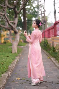 VGU No.153: Enchanting Traditional Vietnamese Ao Dai Beauty and Grace-16
