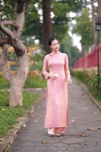 VGU No.153: Enchanting Traditional Vietnamese Ao Dai Beauty and Grace-15