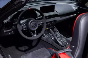 Close-up: Mazda MX-5 Spirit Racing Roadster 12R – Admire this 200-Unit Limited Edition Masterpiece-8