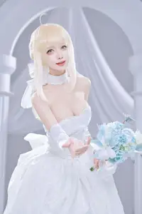 FGO Saber Bride: Shika XiaoLuLu Shines in Pristine White Wedding Dress - A Game Muse Brought to Life-15