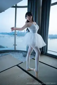 Ruan Qing XuiRen No.10575: Captivating Grace in a Pristine White Ballet Ensemble-22