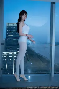 Ruan Qing XuiRen No.10575: Captivating Grace in a Pristine White Ballet Ensemble-11