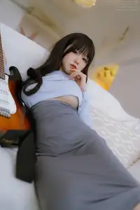 Coser Nyako: Discover the Alluring Guitar Girl Dress (72P - 1V)-10