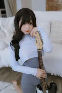 Coser Nyako: Discover the Alluring Guitar Girl Dress (72P - 1V)-16