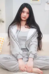 Visual Lens Harang – Work Out With Me: Discover Harang's Dynamic Charm and Fitness Journey!-1