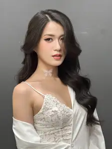 Lâm Vỹ Dạ's Stunning Transformation: Upgraded Beauty and Radiant Aura After 14kg Weight Loss!-2