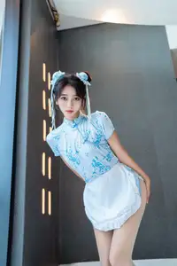 XiuRen Shi An An Alluring in Unique Blue Porcelain Cheongsam - 0017-7430948285-11