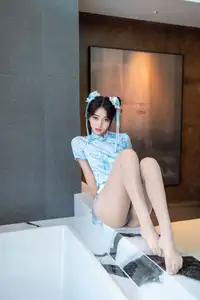 XiuRen Shi An An Alluring in Unique Blue Porcelain Cheongsam - 0017-7430948285-23