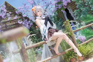 Coser Feng Jiang Jiang V as Aifoshen: Ethereal Beauty in a Natural Fantasy Setting-7