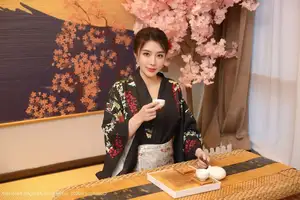 Su Yi Nuo No.10627: Captivating Traditional Grace in a Seductive Black Kimono-12