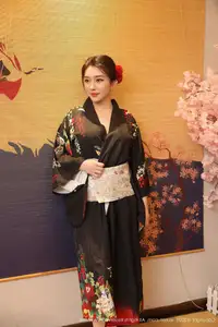 Su Yi Nuo No.10627: Captivating Traditional Grace in a Seductive Black Kimono-42
