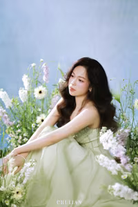 VGU No.91: Discover the Ethereal Beauty of a Dreamy Muse Amidst Pure Blossoms – An Emotional Portrait-8