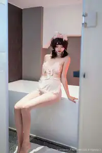 XingYan Vol.397: Bai Hu Qiao Qiao's Sweet Bunny Charm in a Playful Private Setting-1