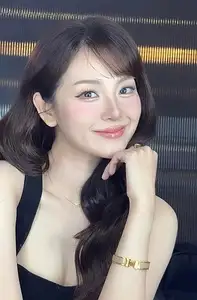 Le Tam Trieu Dang: Radiant Beauty, Captivating Style. A Glimpse into the Life of the Actress Who Rose to Early Fame.-7