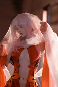 Coser Transforms into Inori Yuzuriha: A Captivating Guilty Crown Vision-7