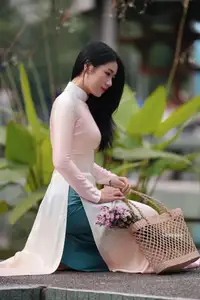 Captivating Grace: Vietnamese Girl in Traditional Ao Dai Beauty 1000025136-8
