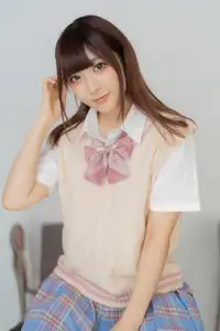 Ai Takanashi: Sweet Schoolgirl Radiating Youth in Uniform - ROM 01-14