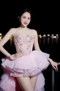 Runner-up Phuong Anh's Elegant Beauty Shines Bright Amidst Sen Vang Departure News-5