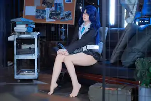 Coser Yu Yu Transforms into Blue Archive's Yuuka: Captivating Beauty in a Unique Photo Collection (45P)-10