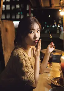 JP Chiyori Nakanishi's Radiant Charm in "Chiyori Biyori" 1st Photobook Part01: Captivating Urban Moments-19